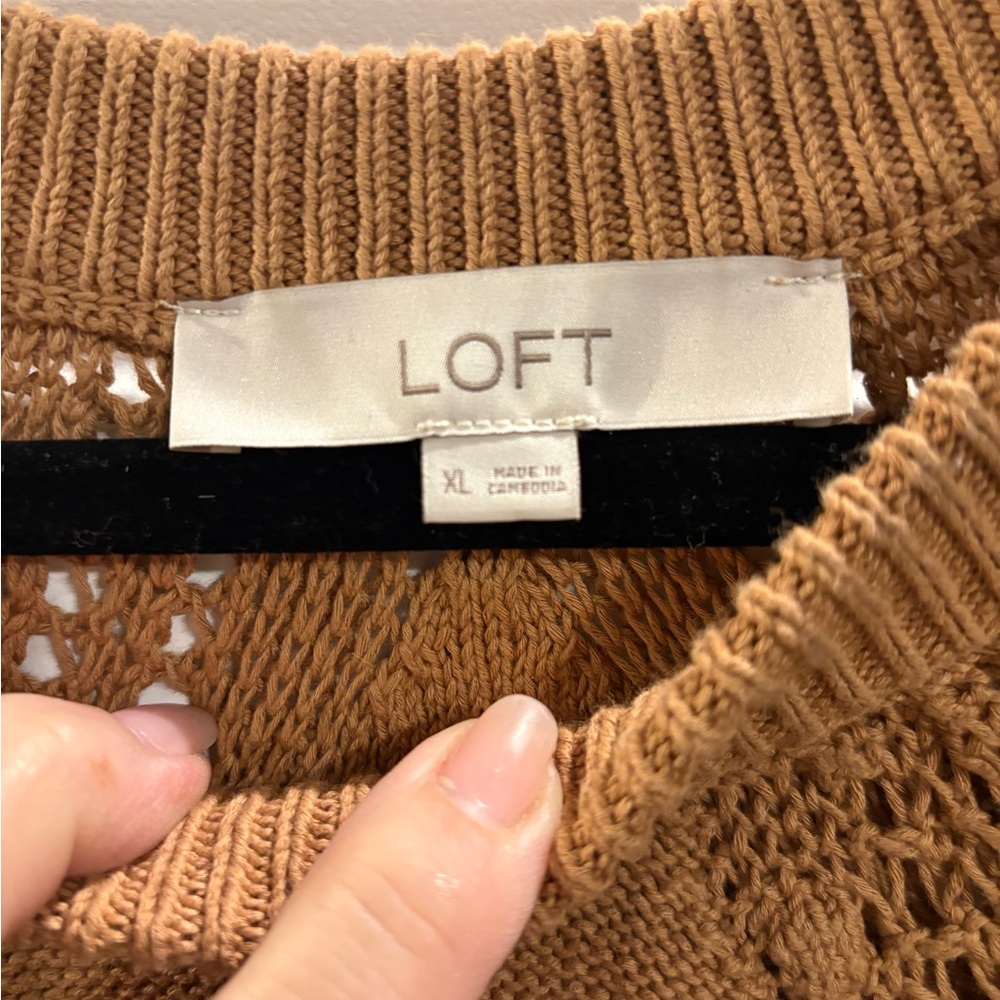 LOFT Women's Tan Crew Neck Sweater